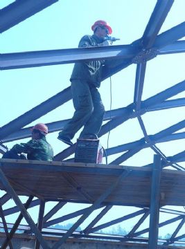 点击查看详细信息<br>标题：大型储罐网壳顶 阅读次数：1669